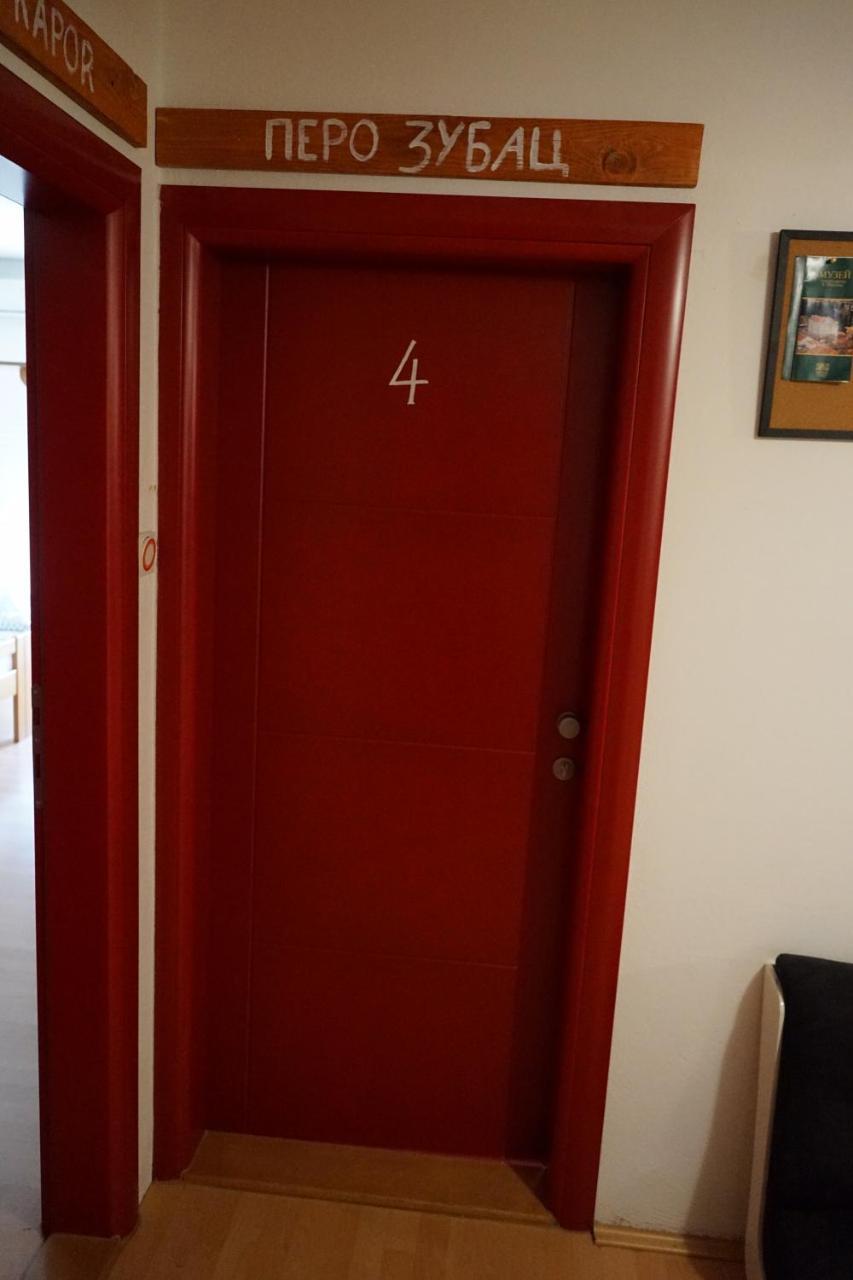 تريبينيي Hostel The Red Door المظهر الخارجي الصورة